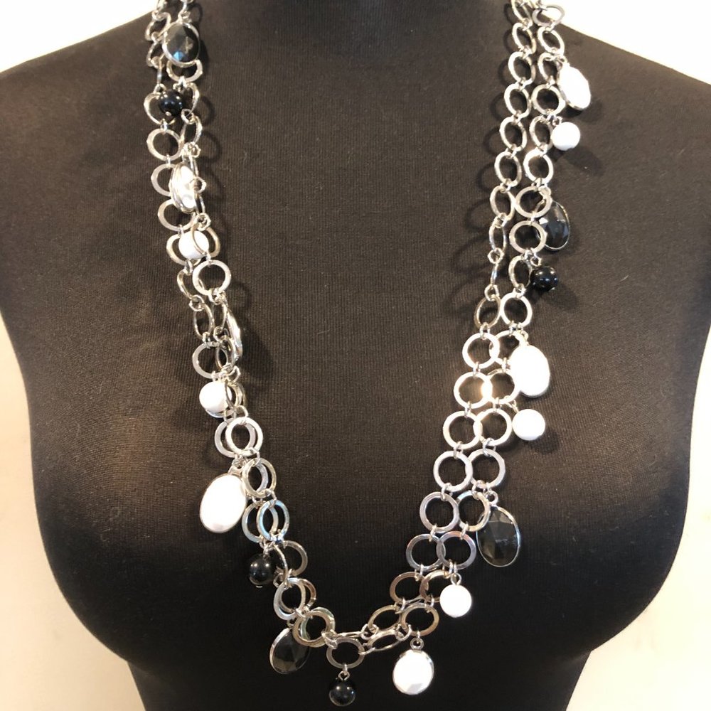 Vintage MCM acrylic bead and silver tone metal chain double strand necklace 32"